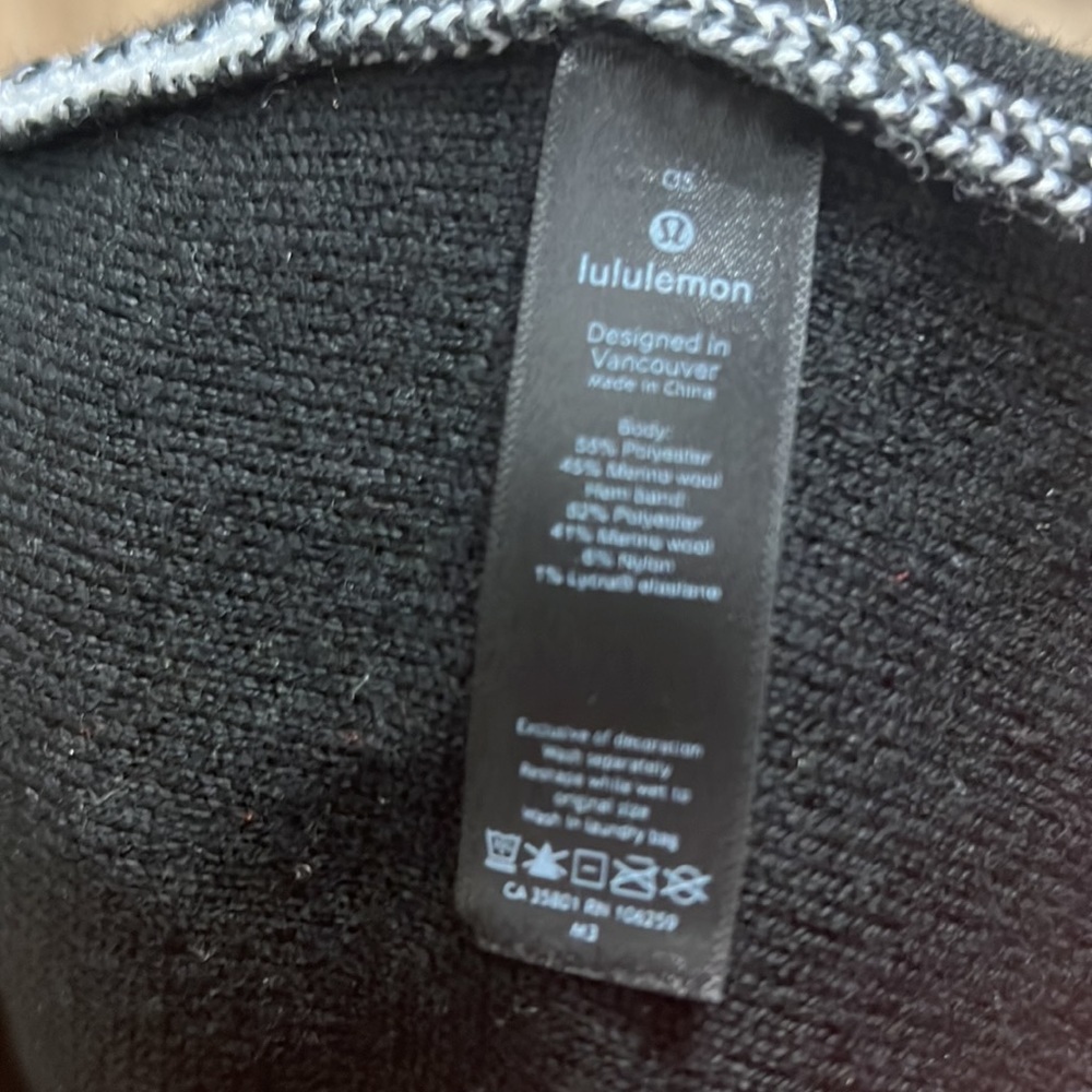 Lululemon Warm Women Beinie - Picture 11 of 14